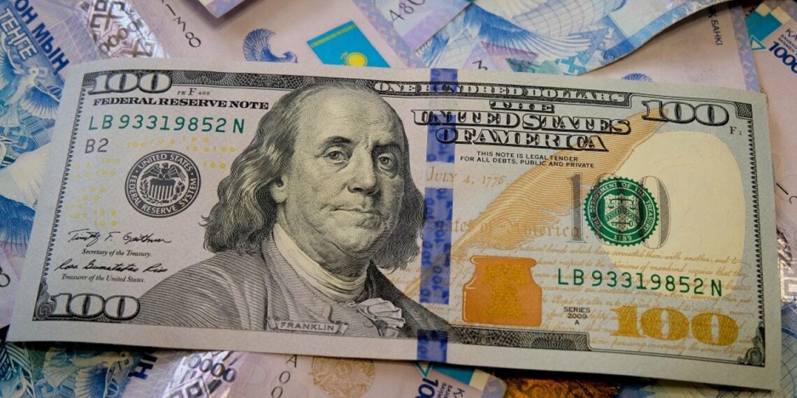 Тарихи рекорд: Доллар 470 теңгеден жоғары бағамен сатылуда