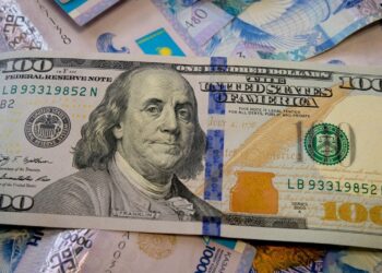 Тарихи рекорд: Доллар 470 теңгеден жоғары бағамен сатылуда