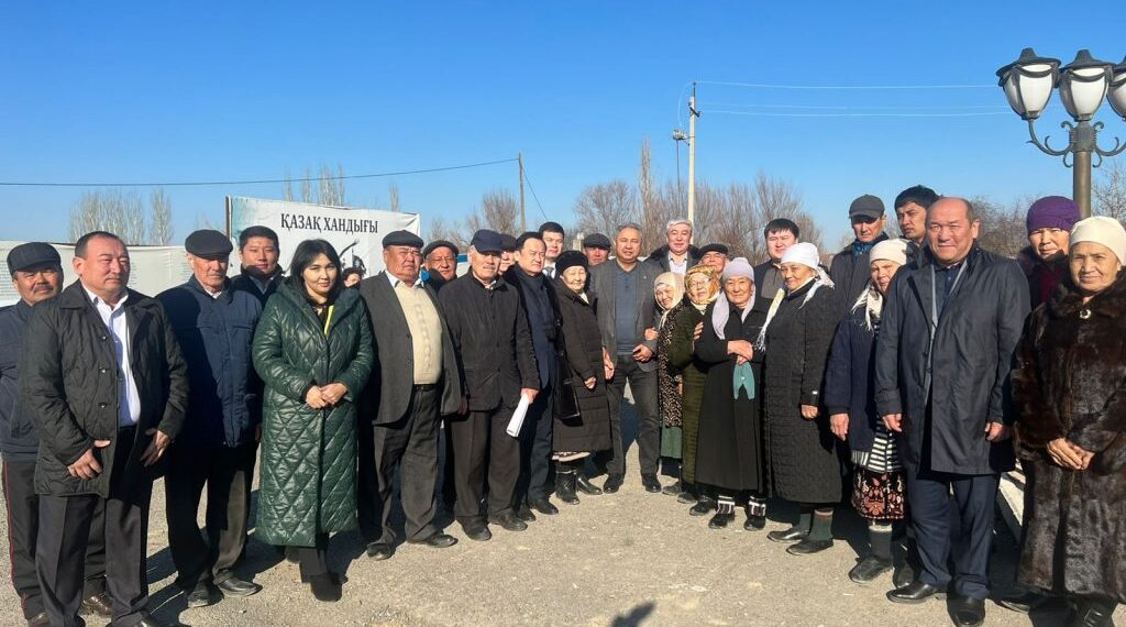 Келес ауданының  «ақжолдықтардың» бастамасымен табиғи газға қолдары жетіп отыр