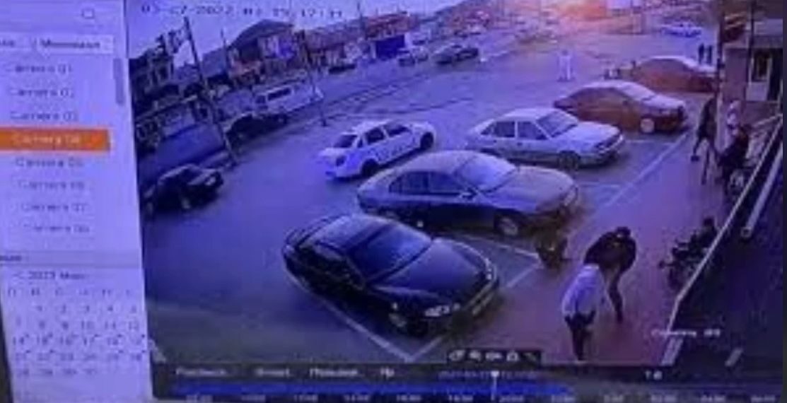 Шымкенттегі қанды оқиға: тал-түсте күйеуі әйелінің көңілдесін өлтіріп кетті