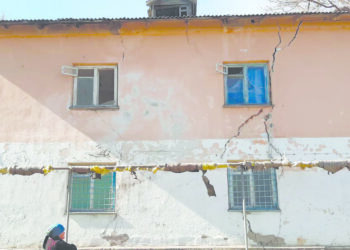 Кентаулық тұрғындар апатты үйде тұрып жатыр