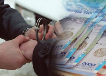 Лауазымды тұлғалар парамен ұсталды
