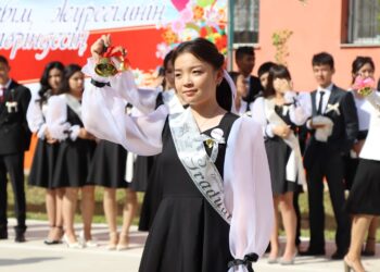 Соңғы қоңырау соғылды