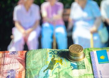 Әйелдердің зейнет жасы тағы да талқыланды