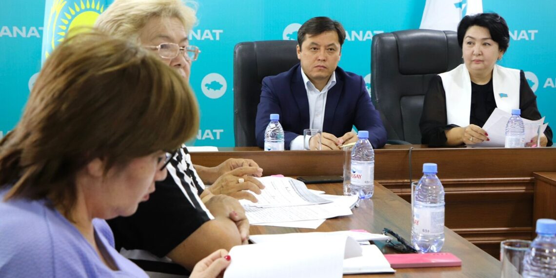 ТҮРКІСТАН: БИЫЛ СОЛТҮСТІК ОБЛЫСТАРҒА 6,5 МЫҢНАН АСТАМ ОТБАСЫ ҚОНЫС АУДАРАДЫ