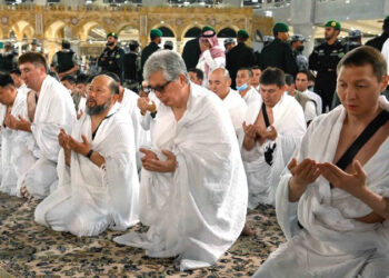 Тоқаев ұмра қажылығын өтеді