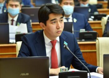 Мәди Ахметовті әскерге шақыртуды талап етті