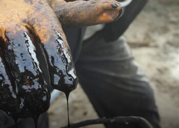 Шымкенттік кәсіпкерлер 1,1 млрд теңгенің мазутын заңсыз сатқан