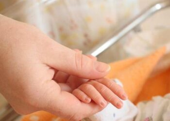 Ақтауда Аналар үйінің арқасында 156 бала жетімдер үйіне түспей, анасының жанында қалған