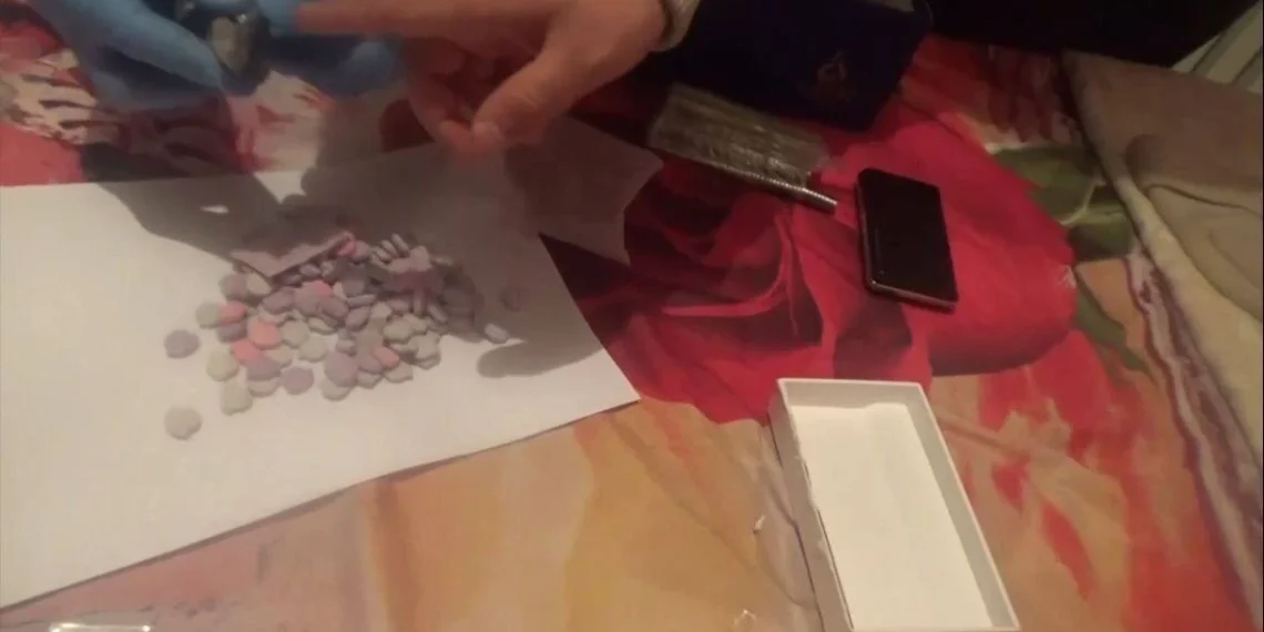 «Таксимен жеткізген». Шымкентте есірткі арнасының көзі жойылды