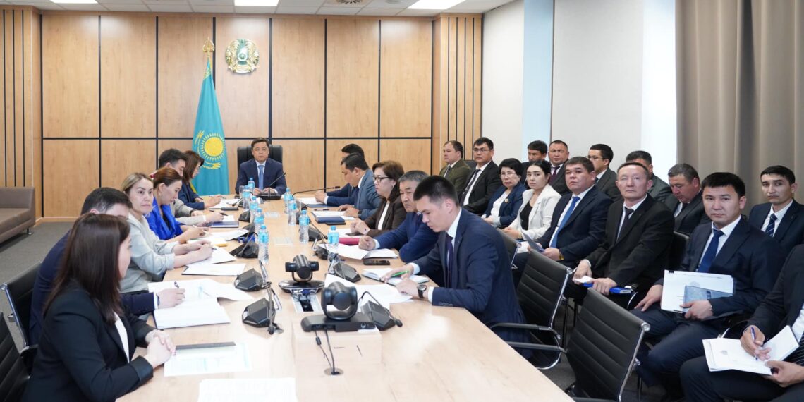 ТҮРКІСТАН ОБЛЫСЫНДА ЖҰМЫСПЕН ҚАМТУ ШАРАЛАРЫНЫҢ НӘТИЖЕСІНДЕ АӘК АЛУШЫЛАР САНЫ АЗАЯ ТҮСТІ