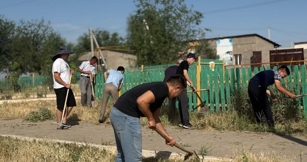 ТАЗА ҚАЗАҚСТАН:ЖАЛПЫ АУДАНДЫҚ СЕНБІЛІККЕ МЫҢҒА ЖУЫҚ АДАМ БЕЛСЕНЕ АТСАЛЫСТЫ