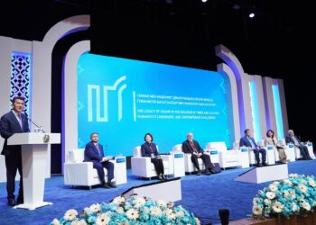 МЕМЛЕКЕТТІК КЕҢЕСШІ «ЗАМАН МЕН МӘДЕНИЕТ ДИАЛОГЫНДАҒЫ ЯСАУИ МҰРАСЫ: ГУМАНИСТІК БАҒЫТ-БАҒДАР МЕН ЗАМАНАУИ СЫН-ҚАТЕРЛЕР» АТТЫ ХАЛЫҚАРАЛЫҚ СИМПОЗИУМҒА ҚАТЫСТЫ