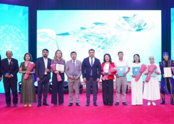 ТҮРКІСТАНДА МӘДЕНИЕТ ЖӘНЕ ӨНЕР ҚЫЗМЕТКЕРЛЕРІНЕ ҚҰРМЕТ КӨРСЕТІЛДІ