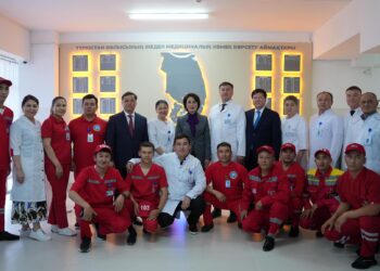 ДЕНСАУЛЫҚ САҚТАУ МИНИСТРІ ТҮРКІСТАН ОБЛЫСЫНДА МЕДИЦИНАЛЫҚ МЕКЕМЕЛЕРДІҢ ЖҰМЫСЫМЕН ТАНЫСТЫ