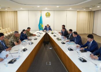 ТҮРКІСТАН: ӨРТТІҢ АЛДЫН АЛУ ЖӘНЕ СУҒА ШОМЫЛУ ҚАУІПСІЗДІГІН САҚТАУ БАҒЫТЫНДАҒЫ ЖҰМЫСТАР ТАЛҚЫЛАНДЫ