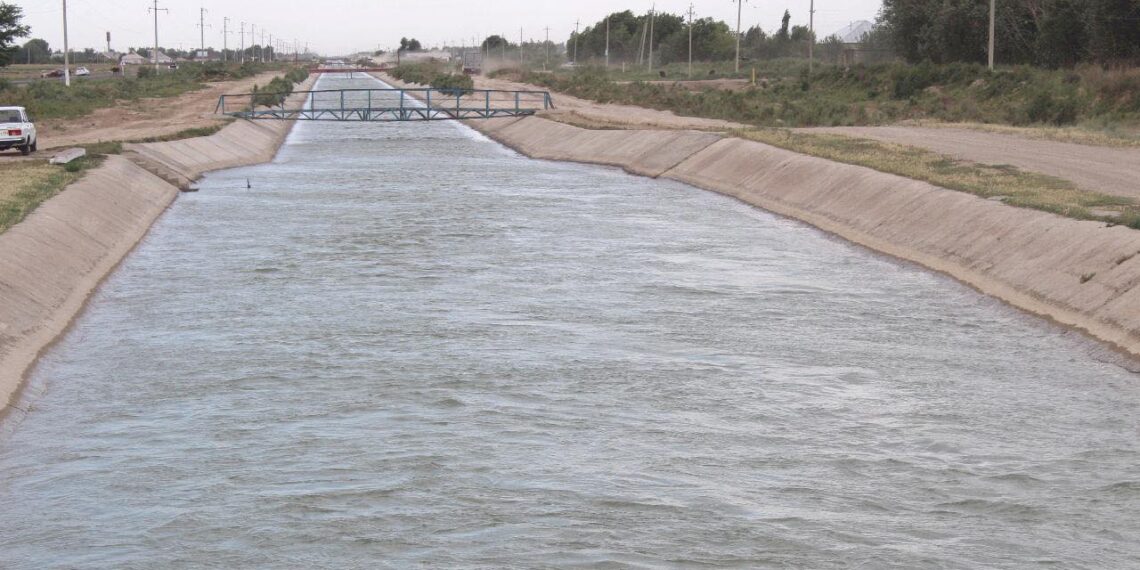 ТҮРКІСТАН: АҒЫН СУДЫ ТИІМДІ ПАЙДАЛАНУ МӘСЕЛЕСІ ТАЛҚЫЛАНДЫ