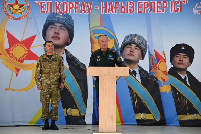 ТҮРКІСТАНДЫҚ ЖАСТАР ОТАН АЛДЫНДАҒЫ БОРЫШЫН ӨТЕУГЕ АТТАНДЫ