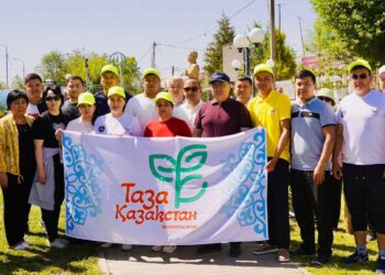 ТҮРКІСТАН: ҚАЗЫҒҰРТТА КЕЗЕКТІ ТАЗАЛЫҚ ШАРАСЫ ӨТТІ