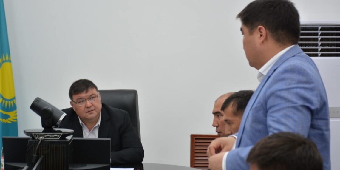 АУДАН ӘКІМІ ШІРКЕЙГЕ ҚАРСЫ КҮРЕС ШАРАЛАРЫ ЖӨНІНДЕ ЖИНАЛЫС ӨТКІЗДІ