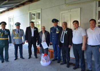 ШАРДАРА: АУДАН ӘКІМІ ТЫЛ АРДАГЕРЛЕРІН ҚҰТТЫҚТАДЫ