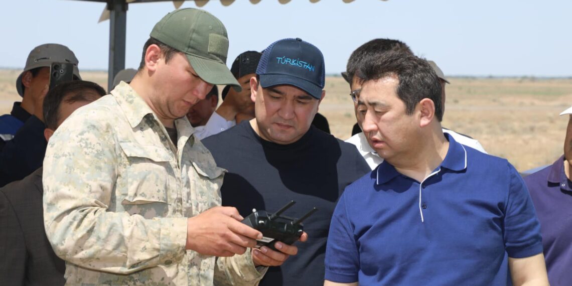 ҚР АУЫЛ ШАРУАШЫЛЫҒЫ МИНИСТРІ ТҮРКІСТАН ОБЛЫСЫНДА ШЕГІРТКЕ ЗИЯНКЕСІНЕ ҚАРСЫ КҮРЕС БАРЫСЫН БАҚЫЛАДЫ