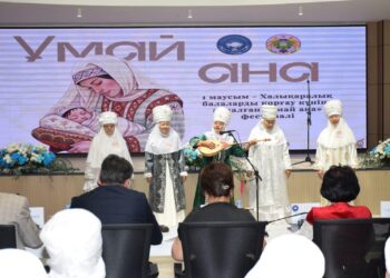ҚХА-НЫҢ 30 ЖЫЛДЫҒЫ: ТҮРКІСТАНДА «ҰМАЙ АНА» ФЕСТИВАЛІ ӨТТІ
