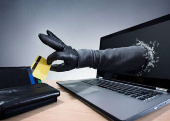 Сауда алаңдарындағы алаяқтық: онлайн сатып алуларды қалайша қауіпсіз жасауға болады