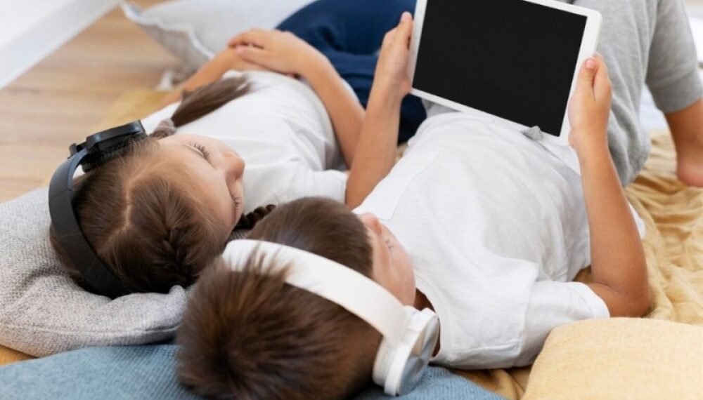 Интернетте балаларды алдау: онлайн-ойындар арқылы алаяқтық түрлері