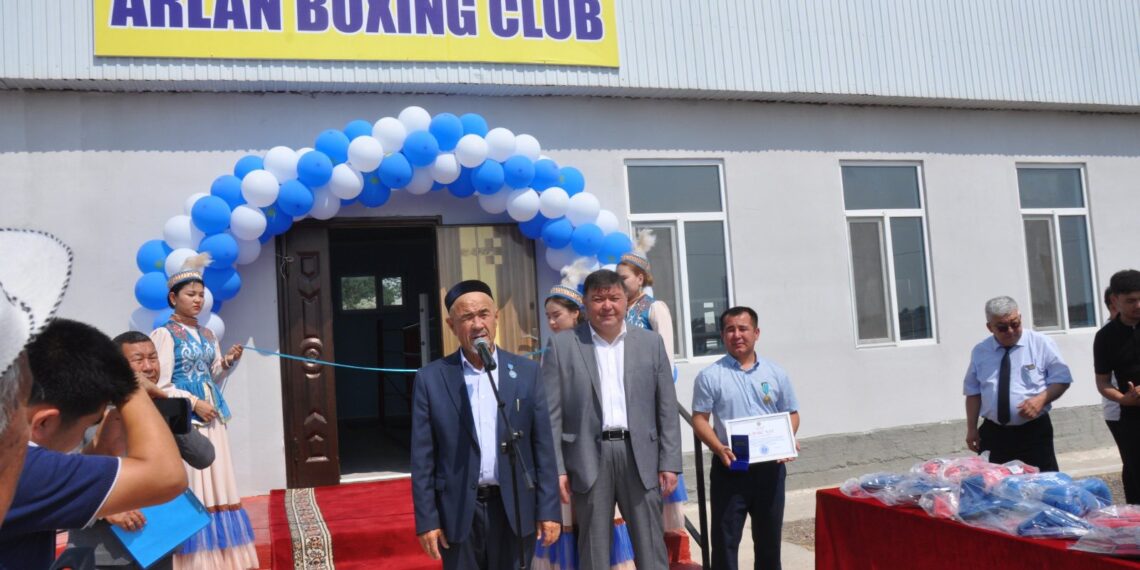 Шардара қаласында жаңа бокс залы ашылды