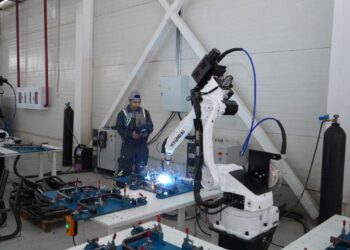 НҰРАЛХАН КӨШЕРОВ ТҮРКІСТАН ОБЛЫСЫНДАҒЫ ИНДУСТРИАЛДЫ АЙМАҚТАРДЫ ДАМЫТУДЫ КҮШЕЙТУ ТУРАЛЫ ТАПСЫРМА БЕРДІ