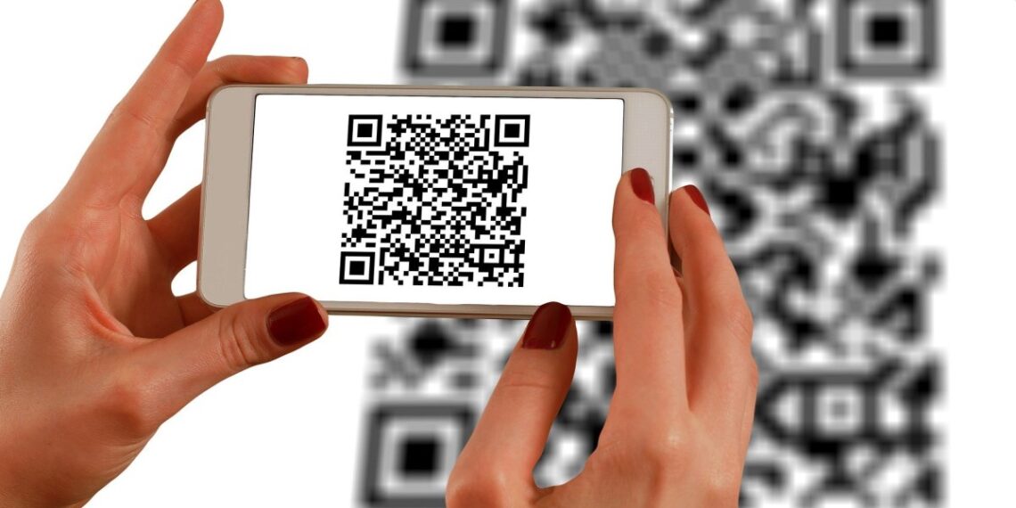 QR төлемдері: ол қалай жұмыс істейді және қауіпсіз бе?