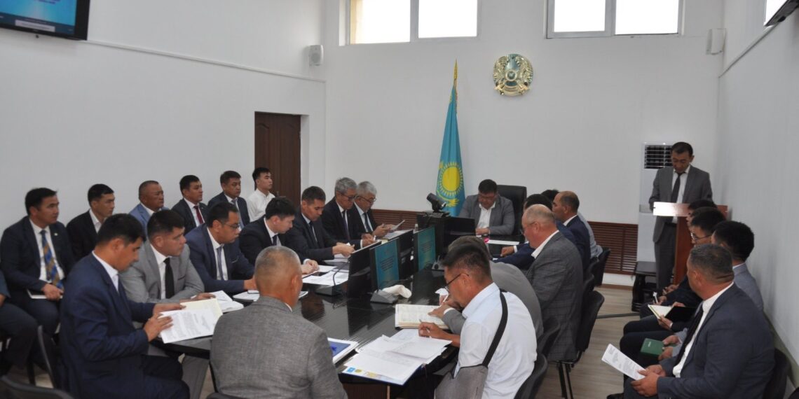 ШАРДАРА АУДАНЫНДА КЕЗЕКТІ АППАРАТТЫҚ МӘЖІЛІС ӨТТІ