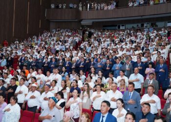 ТҮРКІСТАНДА МЕМЛЕКЕТТІК ҚЫЗМЕТШІЛЕРГЕ ҚҰРМЕТ КӨРСЕТІЛДІ