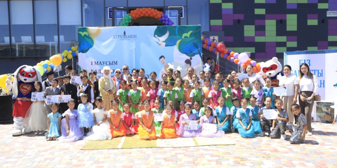 ТҮРКІСТАН: ОБЛЫСТЫҚ БАЛАЛАР КІТАПХАНАСЫНДА МЕРЕКЕЛІК ІС-ШАРА ӨТТІ