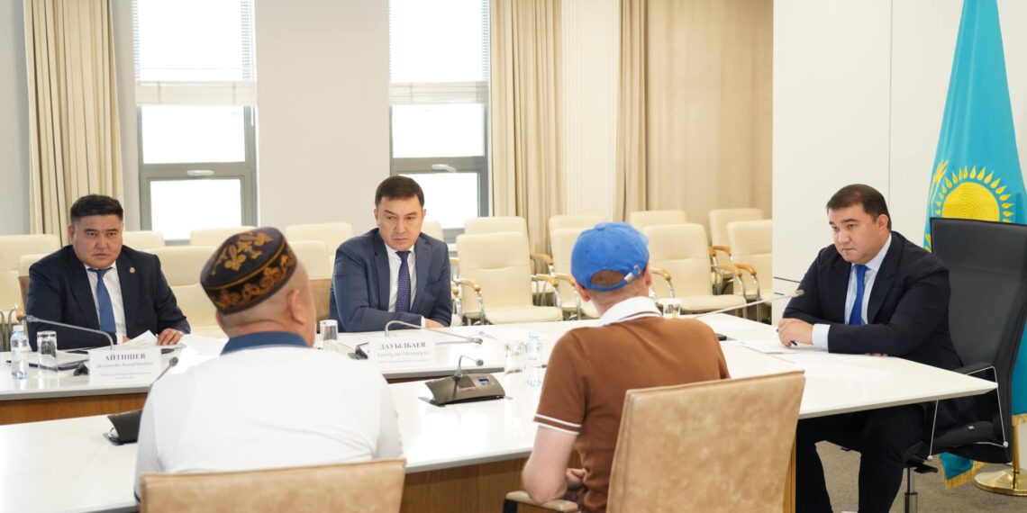 НҰРАЛХАН КӨШЕРОВ ЖЕКЕ ҚАБЫЛДАУДА ТҰРҒЫНДАРДЫ АЛАҢДАТҚАН МӘСЕЛЕЛЕРДІ ТЫҢДАДЫ