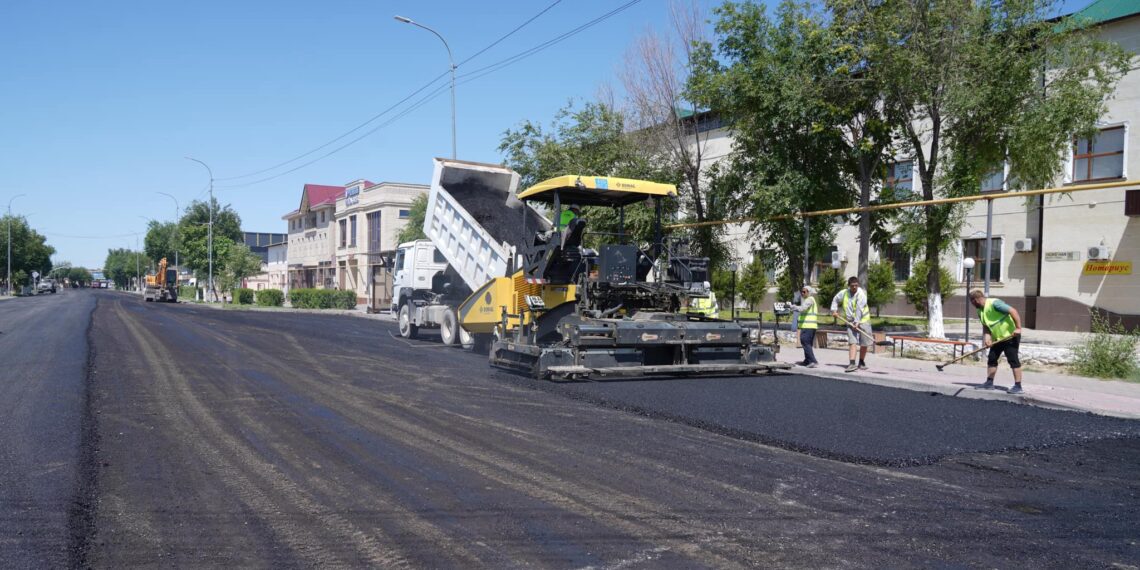 Түркістан облысында ауқымды жол құрылысы жүріп жатыр