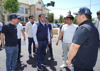 ТҮРКІСТАН ҚАЛАСЫНДА ЖОЛ ЖӨНДЕУ ЖҰМЫСТАРЫ ҚАРҚЫНДЫ ЖҮРІП ЖАТЫР