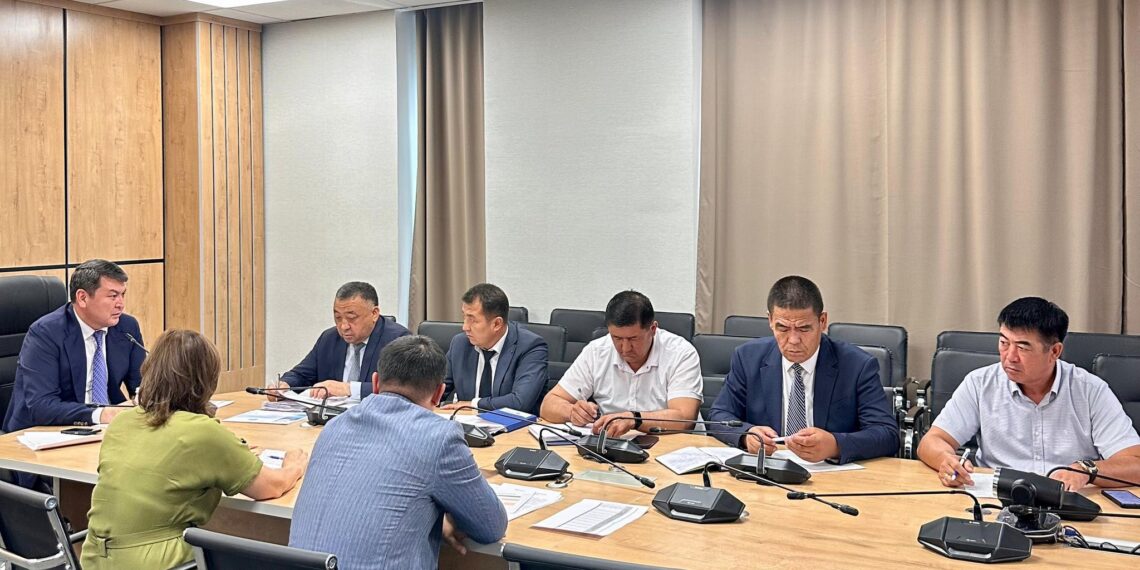 АӨК ЖАЛПЫ ӨНІМ ӨНДІРУ ЖӘНЕ ИНВЕСТИЦИЯ ТАРТУ БОЙЫНША 6 АЙДЫҢ ҚОРЫТЫНДЫСЫ САРАЛАНДЫ