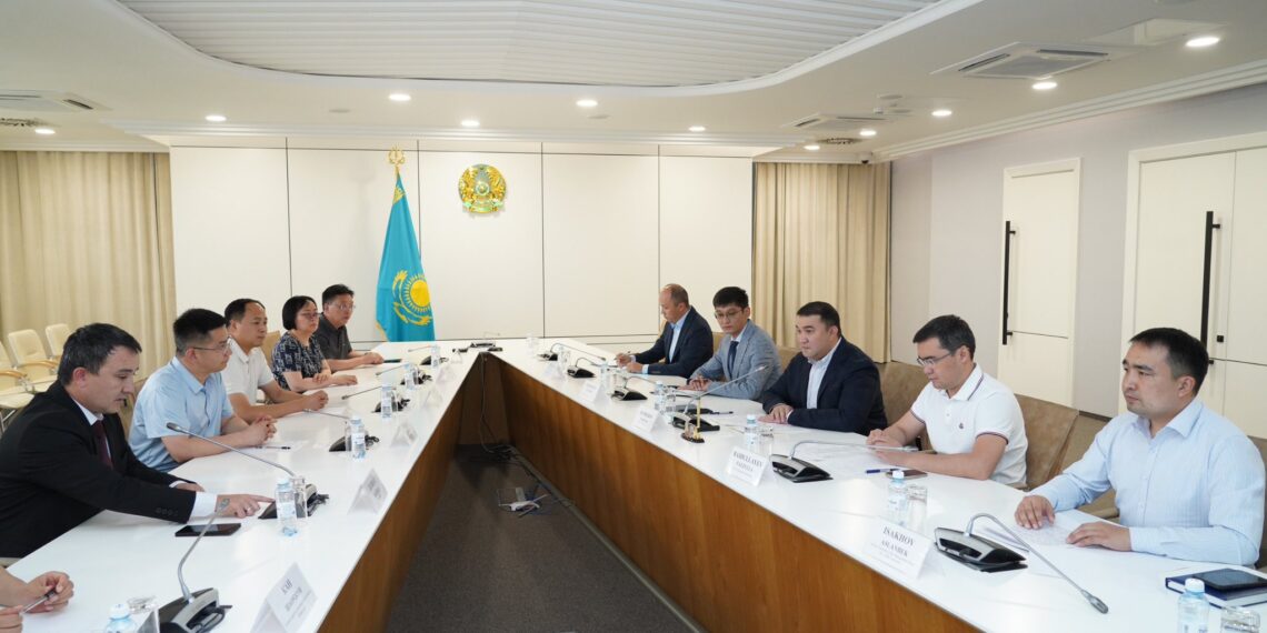 ТҮРКІСТАНДА АУЫЛ ШАРУАШЫЛЫҒЫН ЗЕРТТЕУ ОРТАЛЫҒЫ МЕН УНИВЕРСИТЕТІН АШУ БОЙЫНША КЕЛІССӨЗ ЖҮРГІЗІЛДІ