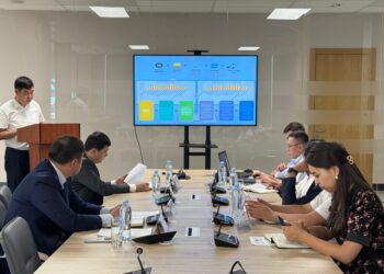 ТҮРКІСТАНДА БЮДЖЕТТІК ТӘРТІП ПЕН АШЫҚТЫҚТЫ АРТТЫРУ ЖОЛДАРЫ ТАЛҚЫЛАНДЫ