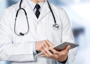 АҚ ХАЛАТТЫ АБЗАЛ ЖАНДАР