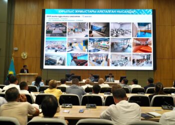 ЖАЙЛЫ МЕКТЕП ДИРЕКТОРЛАРЫМЕН МАҢЫЗДЫ МӘСЕЛЕЛЕР ТАЛҚЫЛАНДЫ