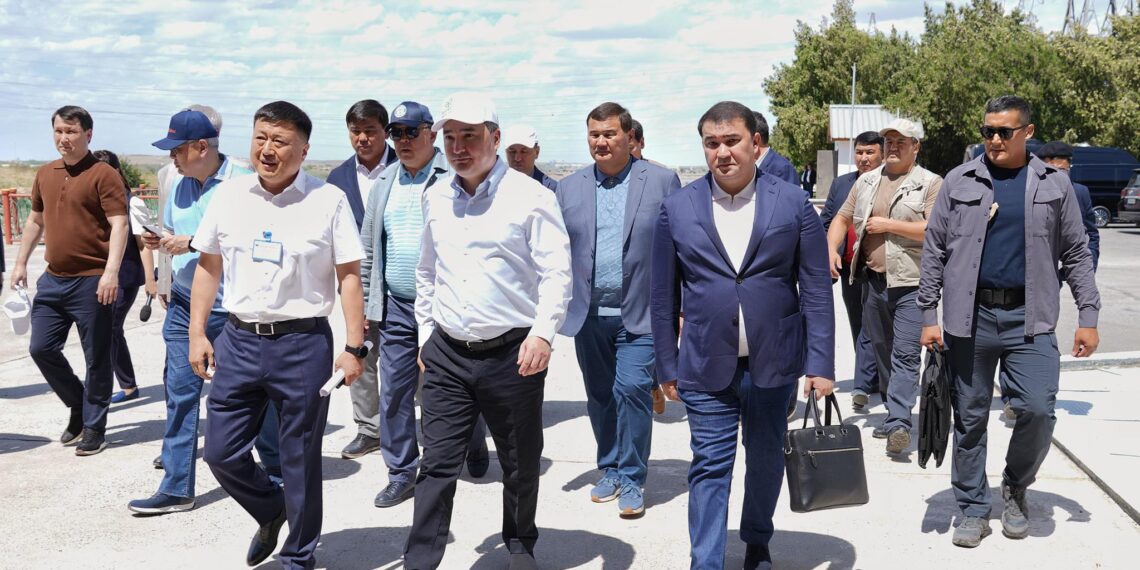 ТҮРКІСТАН ОБЛЫСЫНДА СУ НЫСАНДАРЫН ЖӨНДЕУ, АҒЫН СУМЕН ҚАМТУ БАҒЫТЫНДА ЖҰМЫСТАР ЖАЛҒАСУДА