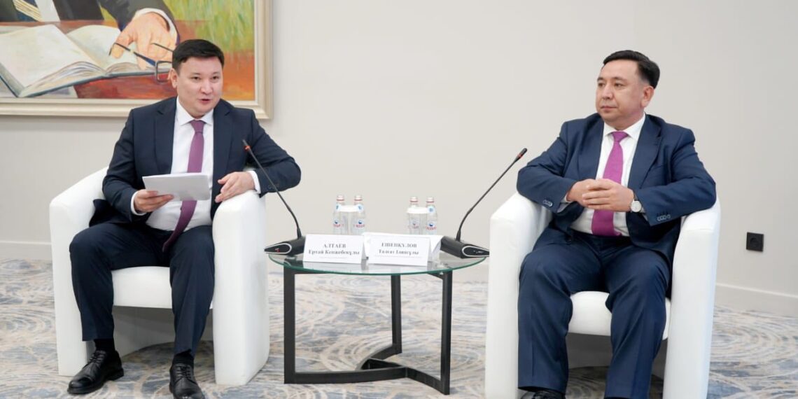 ТҮРКІСТАНҒА ҒЫЛЫМ ЖӘНЕ ЖОҒАРЫ БІЛІМ ВИЦЕ-МИНИСТРІ АРНАЙЫ ІС-САПАРМЕН КЕЛДІ