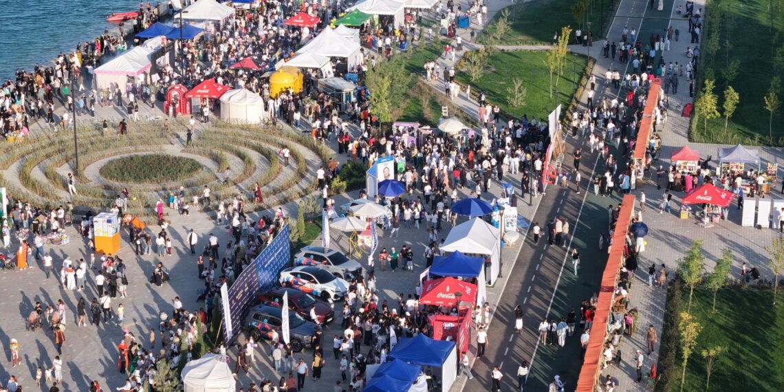 ТҮРКІСТАНДА ОРТА АЗИЯДА ТЕҢДЕСІ ЖОҚ «ЕСКЕК ЕСУ» АРНАСЫНЫҢ АШЫЛУЫНА 20 МЫҢ ХАЛЫҚ КЕЛДІ