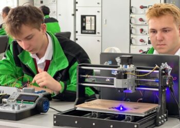 КЕНТАУДА ЖҰМЫСШЫ МАМАНДАРДЫ ДАЯРЛАЙТЫН БІРЕГЕЙ ОҚУ ОРНЫ БАР