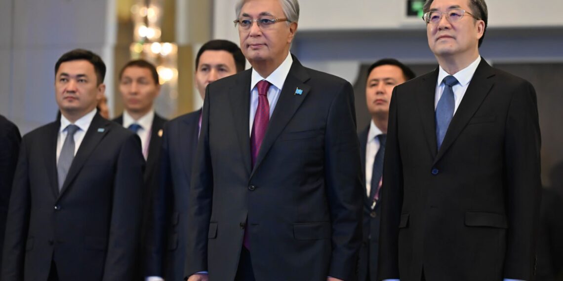 Мемлекет басшысы бейнебайланыс арқылы Жамбыл облысында жел генераторларына арналған қосалқы бөлшектер шығаратын зауыттың ашылу салтанатына қатысты