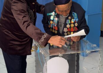 ҰЛЫ ОТАН СОҒЫСЫНЫҢ АРДАГЕРІ АХМЕДЖАН АНАРТАЕВ ДАУЫС БЕРДІ