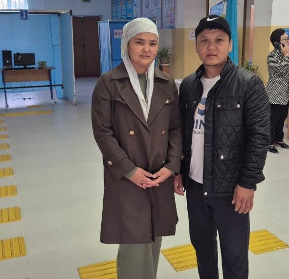 САЙРАМДА ЖАС ЖҰБАЙЛАР САЙЛАУДА ДАУЫС БЕРДІ